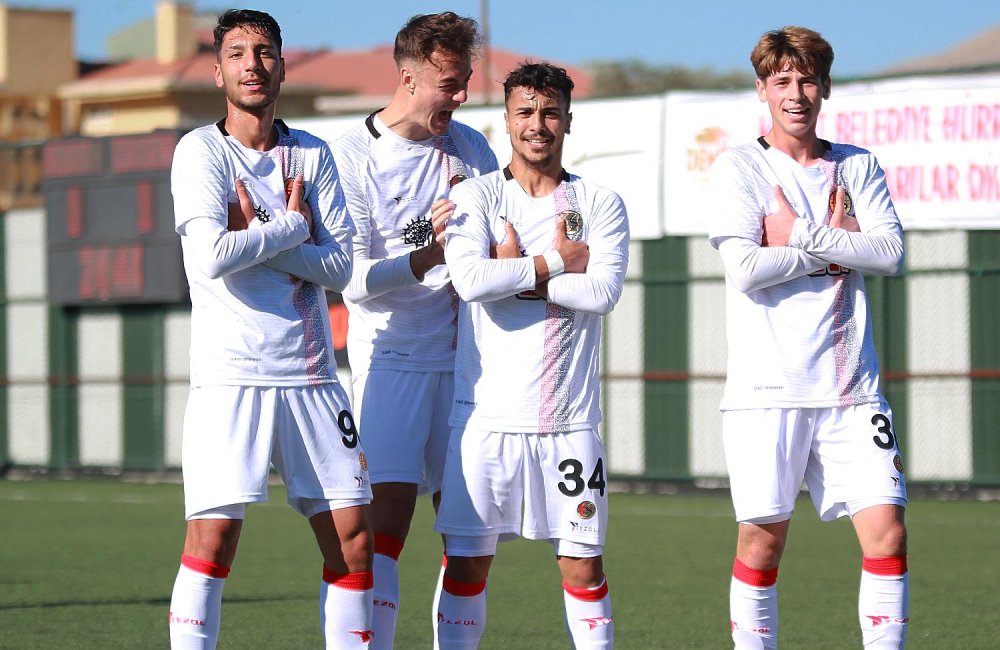 1954 Kelkit Belediyespor: 1 - Eskişehirspor: 2