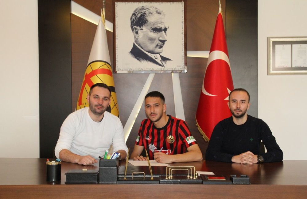 Uğur Can Semizoğlu'ndan 4,5 yıllık imza