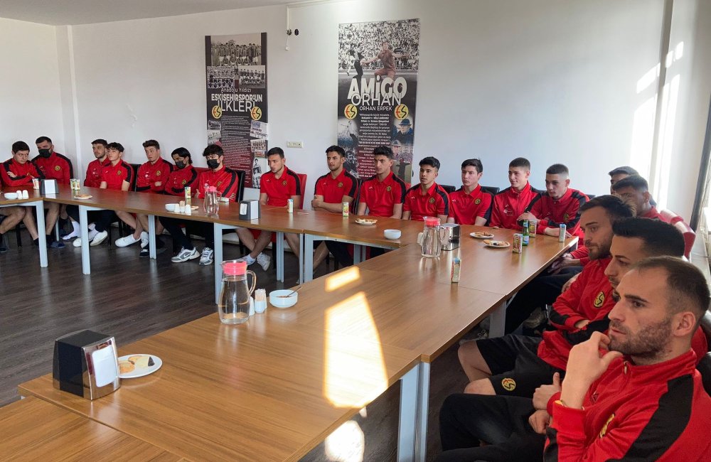 Takımımız Eski Futbolcularımızla Bir Araya Geldi