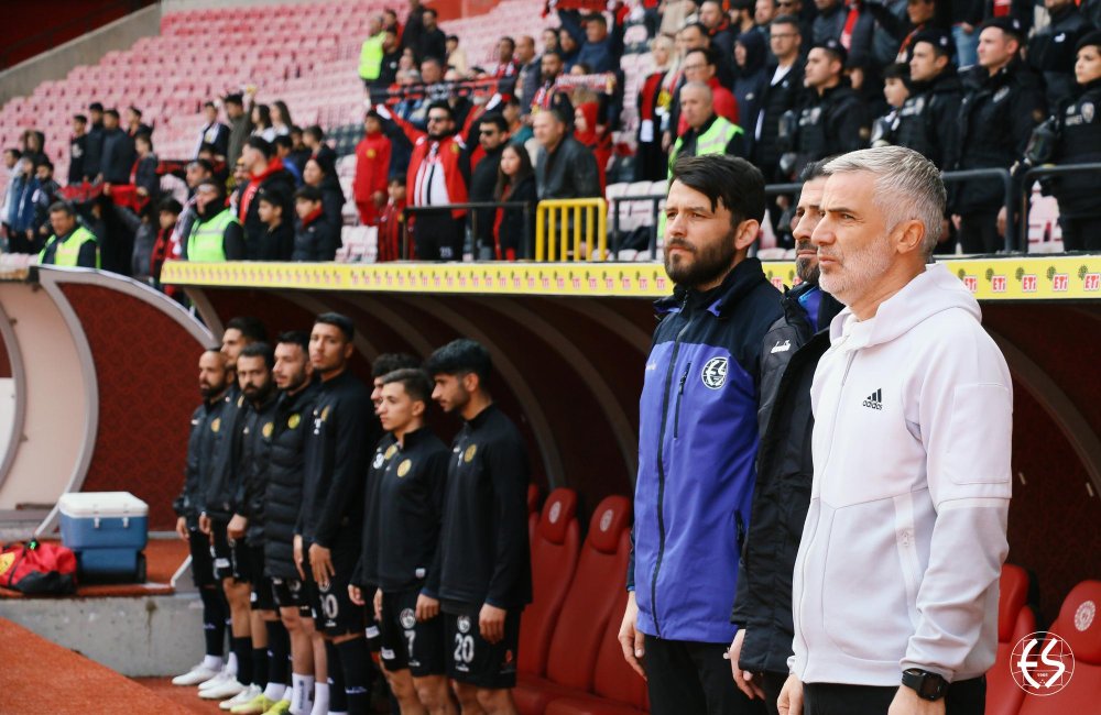 Eskişehirspor'umuz: 3 - Kırşehir Gençlik Hizmetleri: 0