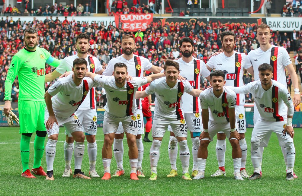 Eskişehirspor: 2 - 1954 Kelkit Belediyespor: 0