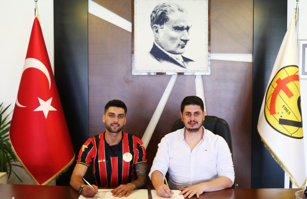 Kuübümüz Muğlaspor'dan Kaan Aşnaz ile anlaşma sağlamıştır.