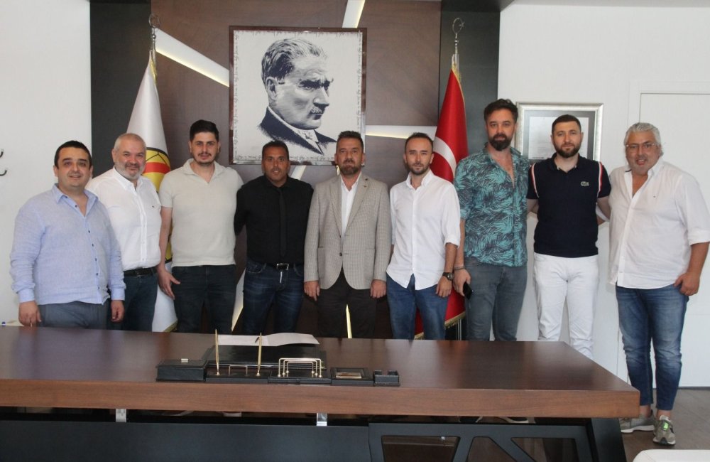 YENİ TEKNİK DİREKTÖRÜMÜZ CEM KARACA