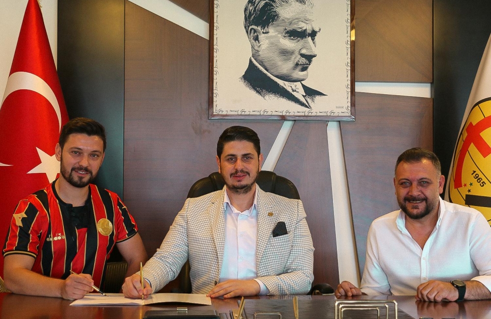 Kulübümüz, Anadolu Üniversitesi'nden Fatih Çakır ile anlaşma sağlamıştır.
