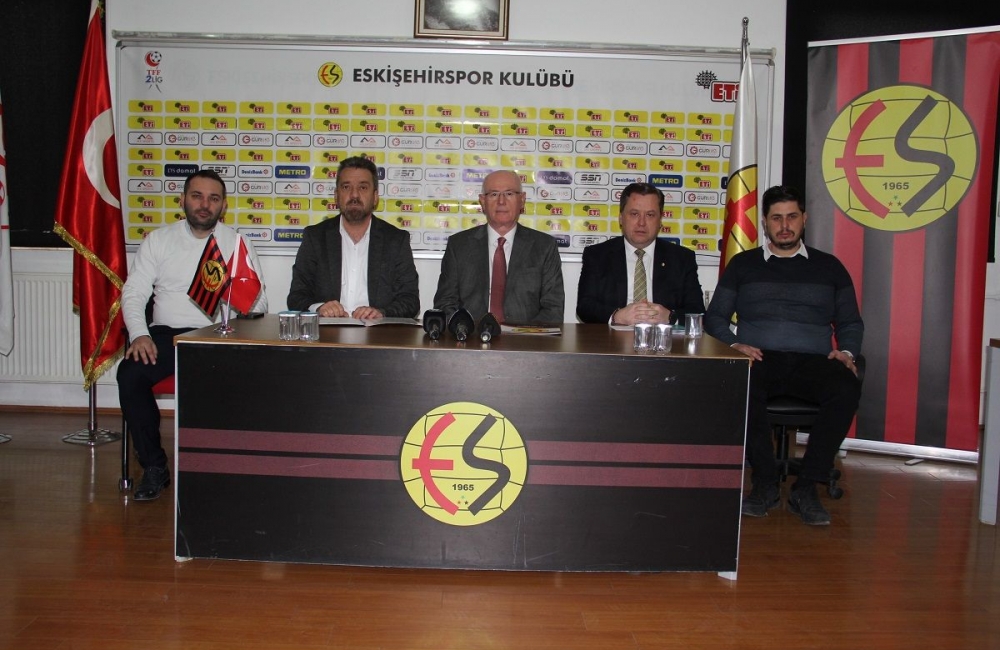 Eskişehirsporumuz ve Odunpazarı GSK Arasında Futbol Altyapı Eğitimi ve Transfer Protokolü imzalandı