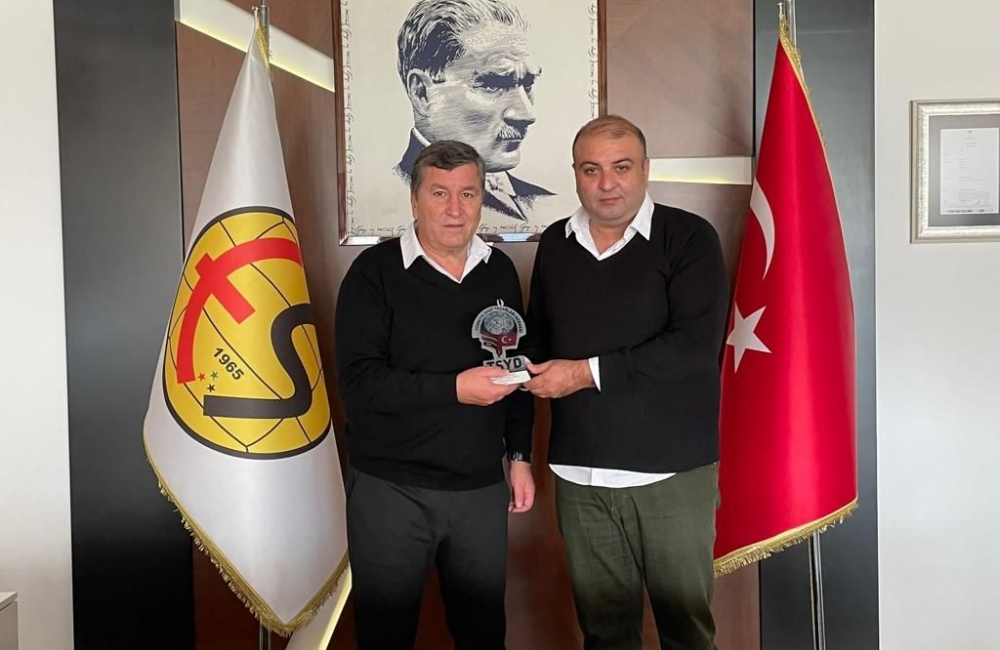 Pepsi ‘Yıldız Futbolcu Seminerleri’ Eskişehir’deydi