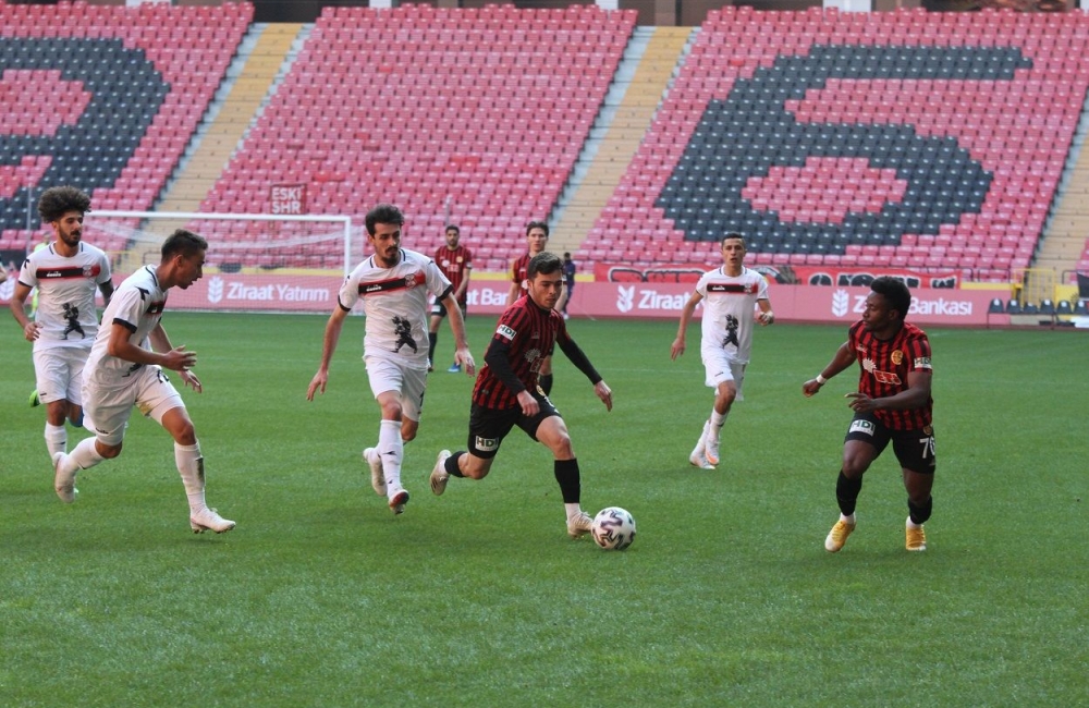 Eskişehirspor:2 GMG Kastamonuspor:0