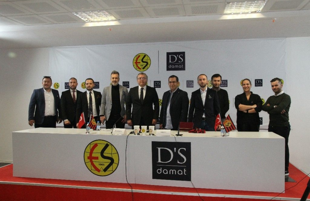 D’S damat, Eskişehirspor’un Resmi Giyim Sponsoru