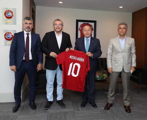 Kulübümüzden Türkiye Futbol Federasyonu'na ziyaret