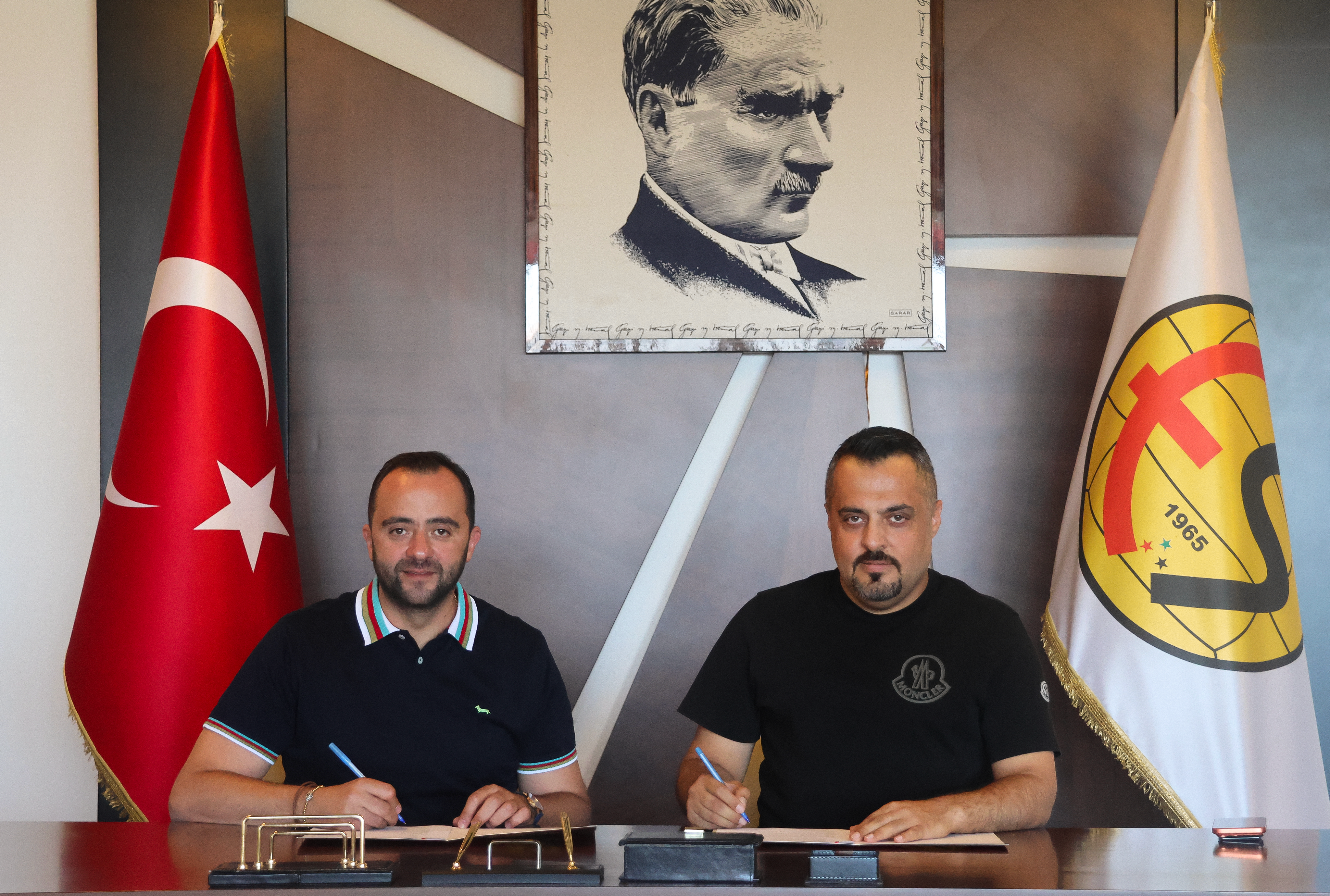 DNS Group, DONAS markasıyla 2026-2027 sezonunda da konç sponsorumuz olarak Eskişehirspor'un yanında