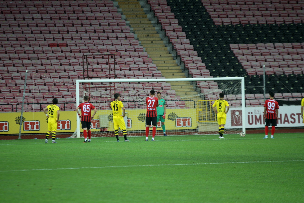 Eskişehirspor: 0 İstanbulspor: 3