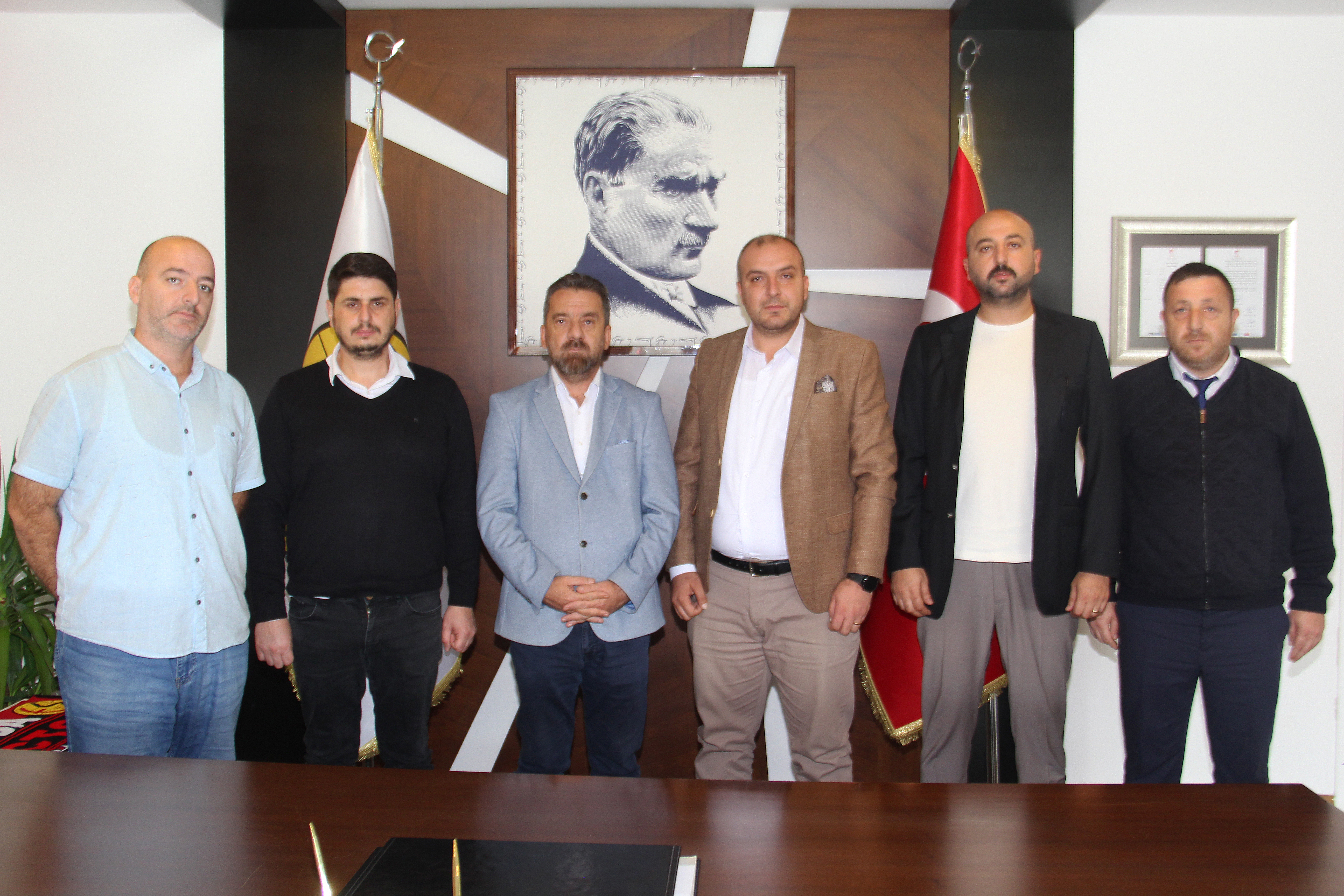 İsmail Ayaz şirketi sahibi İhsan Turgut Kaya'dan Kulübümüze Ziyaret