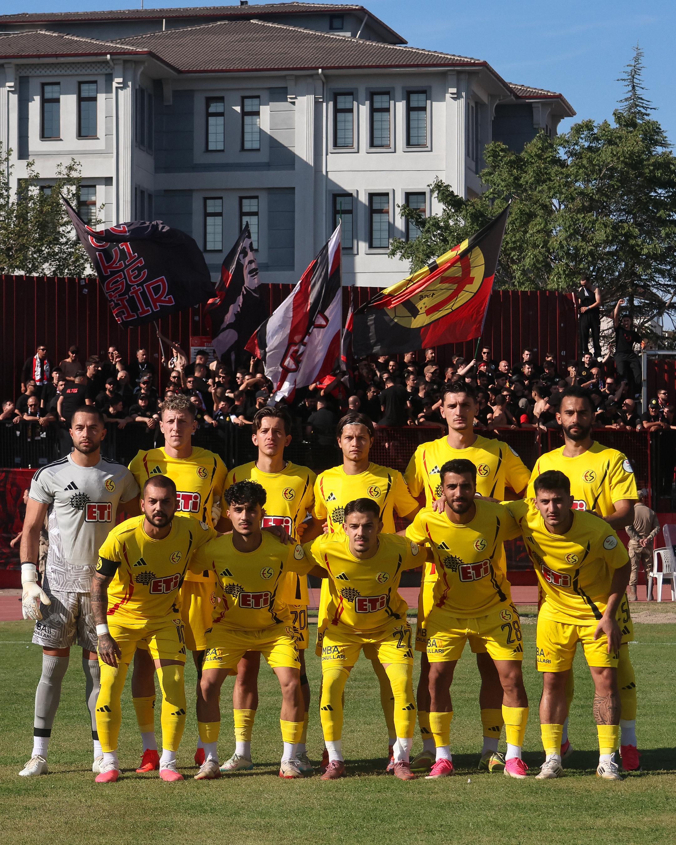 Uşak Spor A.Ş.: 2 - Eskişehirspor'umuz: 2