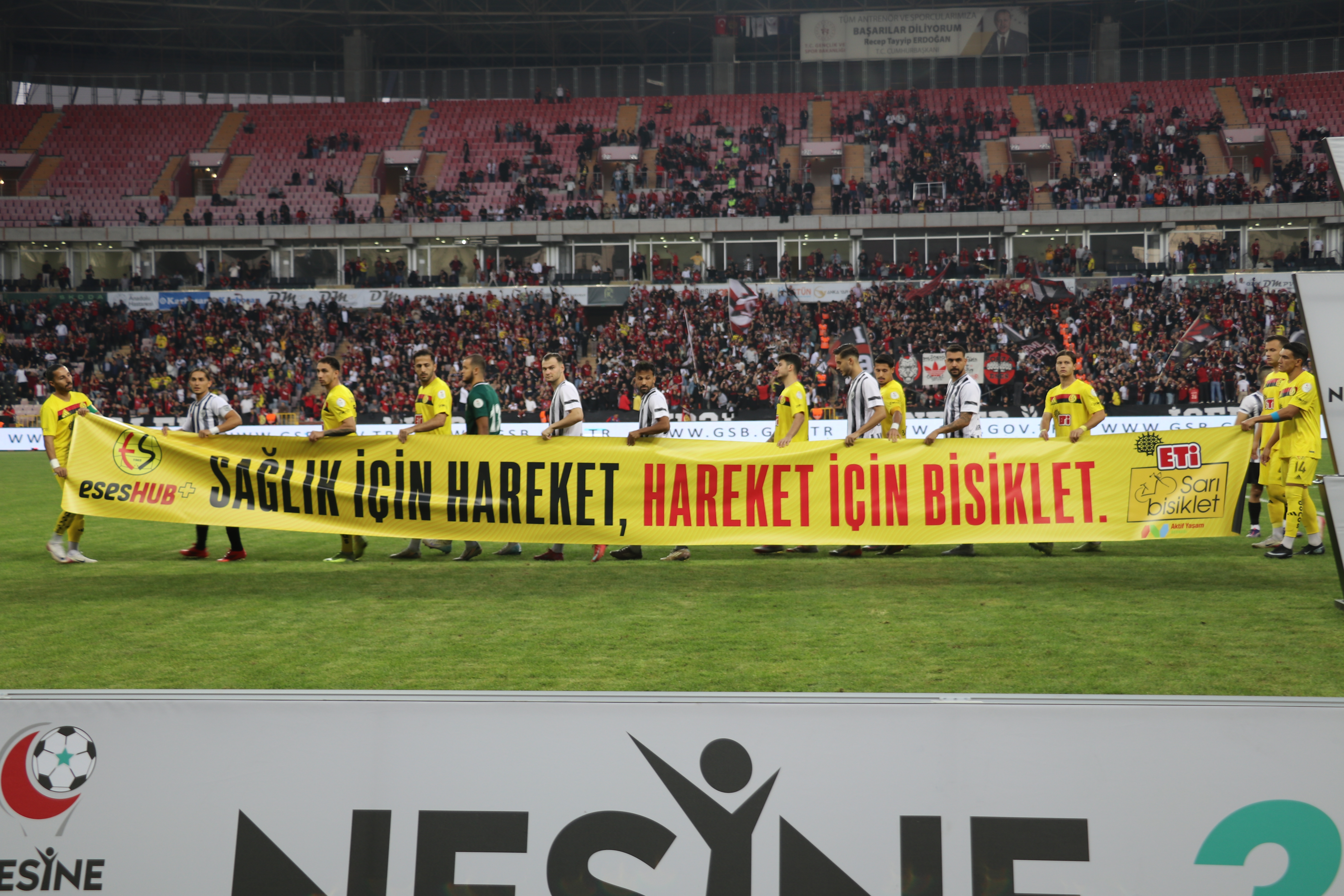 ETi Sarı Bisiklet Maç Günü Avrupa'da Finalde!