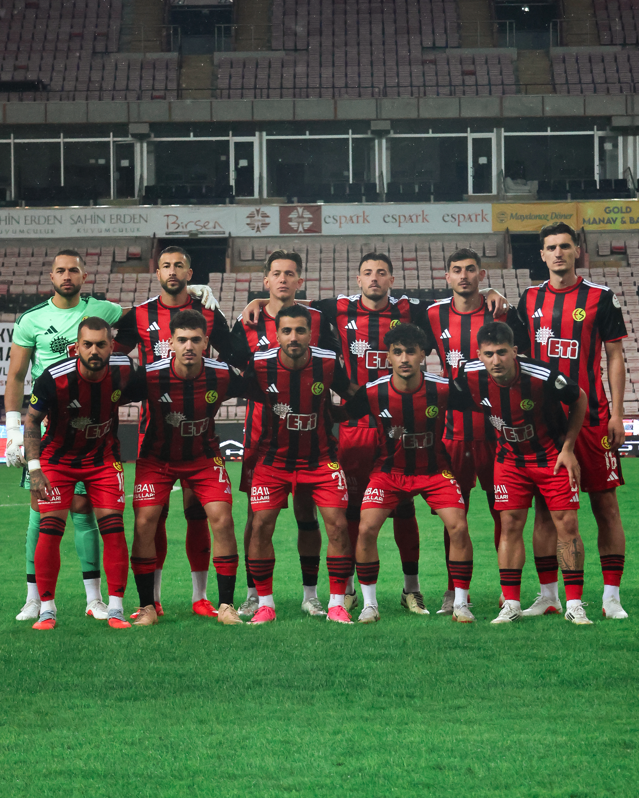 Eskişehirspor'umuz: 7 - Balıkesirspor: 1