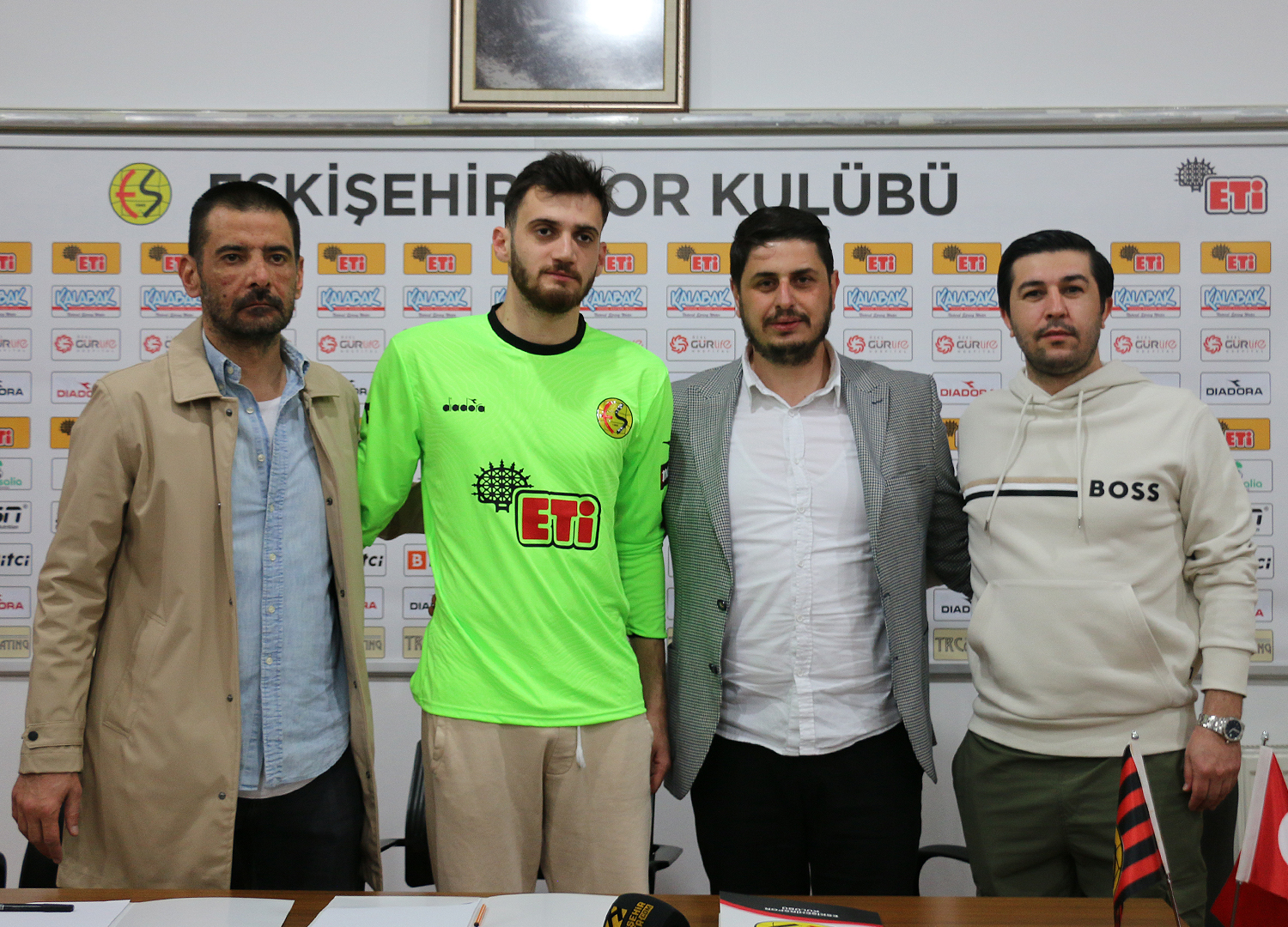 Kulübümüz, Kahramanmaraşspor'dan Enes Sancar Şahin ile anlaşma sağlamıştır.