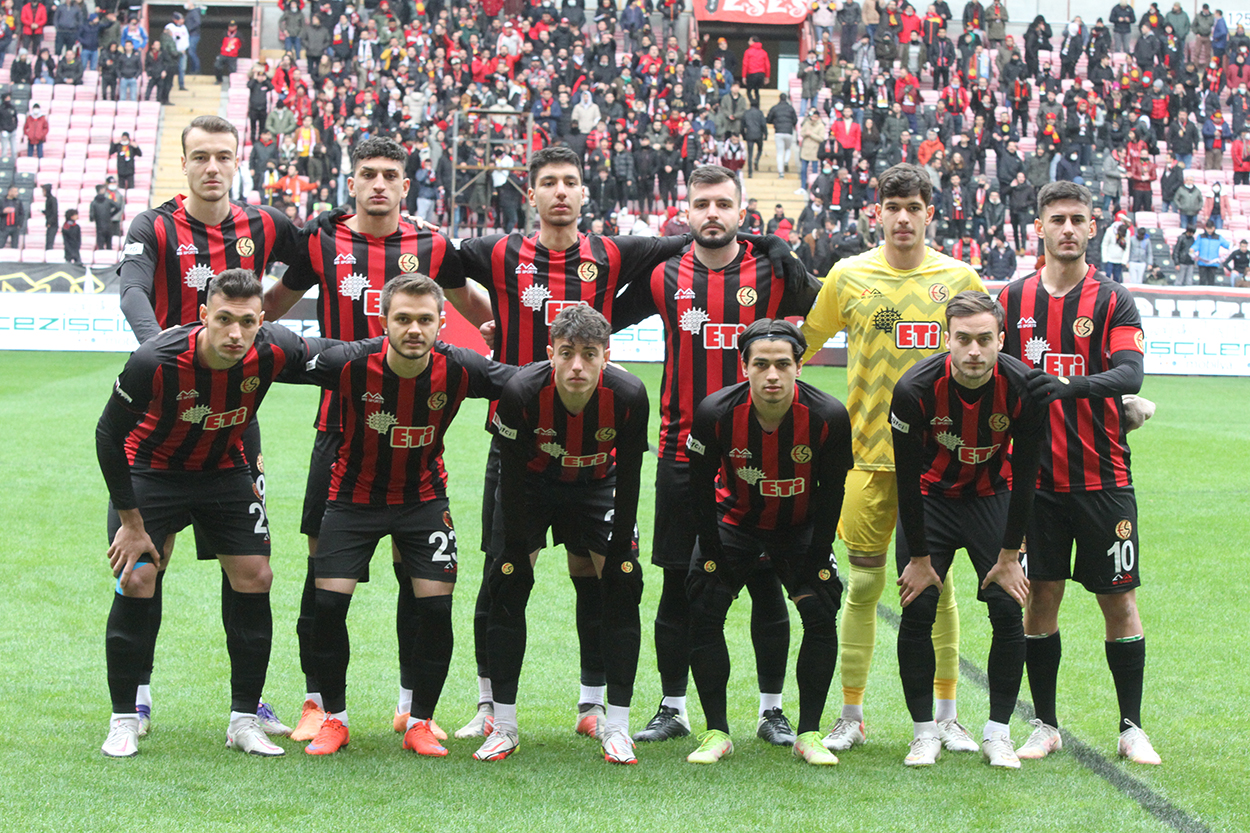 Eskişehirspor: 2 - Ankara Demirspor: 2