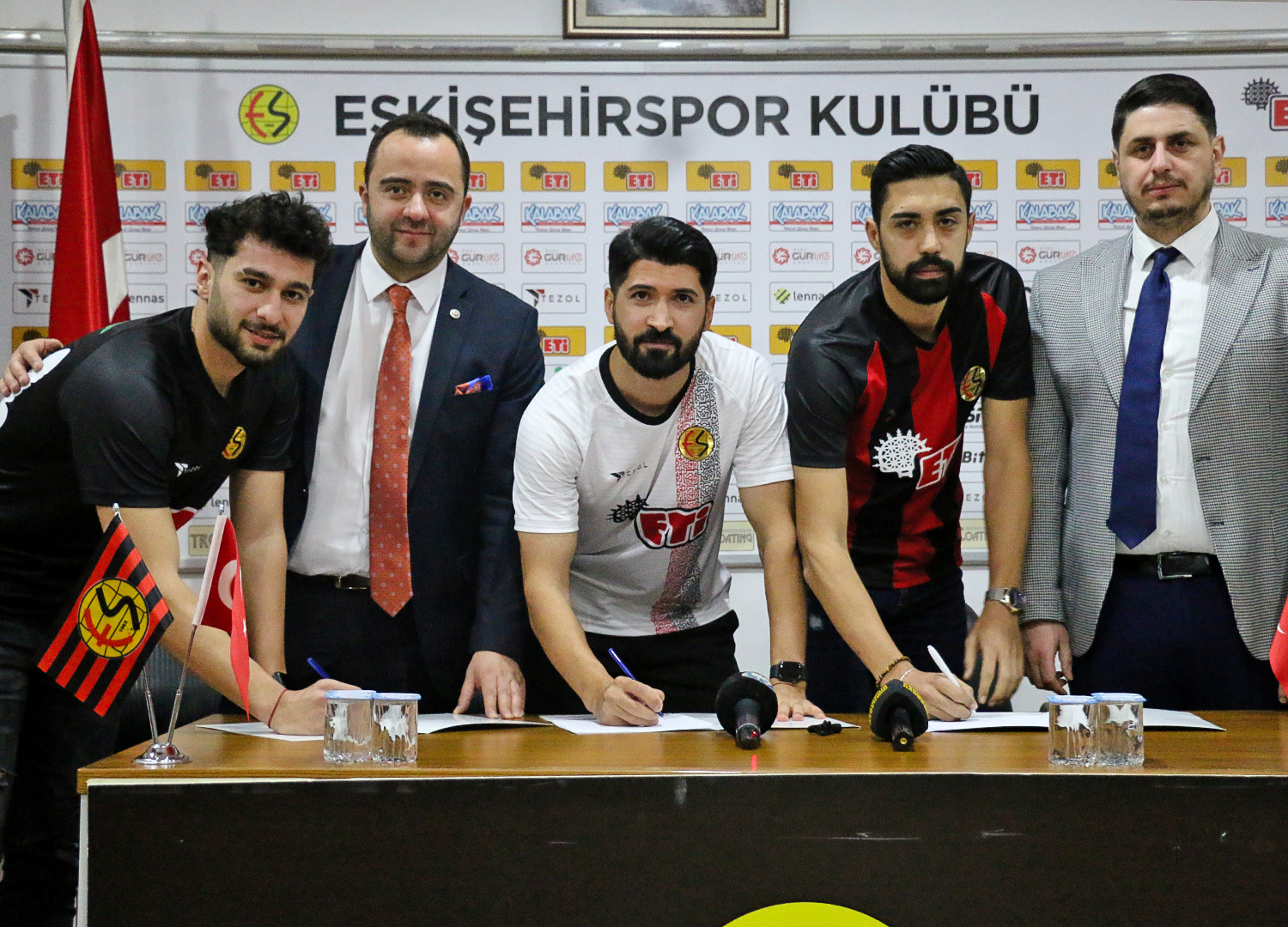 Kulübümüz, Sivas Belediyespor'dan Ömer İnan, Adıyaman FK'dan Ayberk Altan ve Mustafa Çağlayan ile anlaşma sağlamıştır.